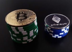 บทความ: ในอนาคต คนส่วนใหญ่จะใช้ Bitcoin หรือ Altcoins แทนที่เงินมากกว่ากัน ?