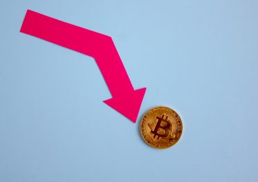 Bitcoin ร่วงลงไปแตะระดับต่ำสุดในรอบ 6 สัปดาห์ นักวิเคราะห์ชี้ "เป็นเรื่องปกติ"