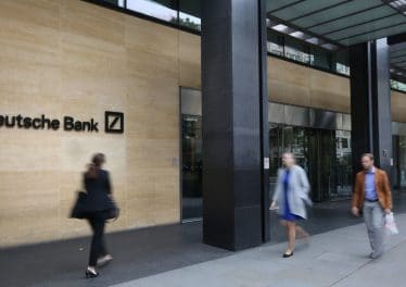 ธนาคารระดับโลก Deutsche Bank กล่าว Cryptocurrency จะมาทดแทนเงินสดในปี 2030 ในท้ายสุด