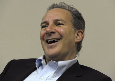 Peter Schiff กล่าวว่า วันโลกาวินาศใกล้มาถึงแล้วราคาทองคำกำลังจะพุ่งทยาน แล้วราคา Bitcoin ล่ะ?