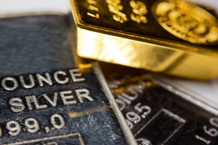 นักเทรด Bitcoin กำลังรอการพุ่งขึ้นของราคาที่จะมาพร้อมกับตลาดทองคำและเงิน