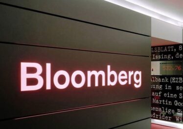 สื่อการเงินระดับโลก Bloomberg คาดราคาทองคำจะแตะ $3,000 ในขณะที่ราคา Bitcoin จะแตะ $20,000 อีกไม่นาน
