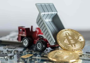 นักลงทุนหวั่นถูกทุบราคา Bitcoin หลังนักขุดส่ง 800 BTC ไปเว็ป Binance