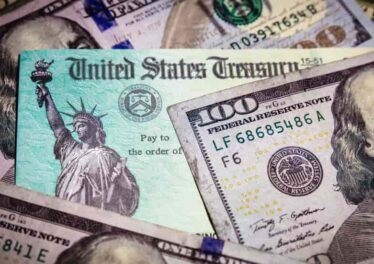 ผู้เชี่ยวชาญเผยหากนำเงินที่รัฐบาลแจกมาลงทุนใน Ethreum จะมีกำไรมากกว่า Bitcoin , ทองคำ และหุ้น