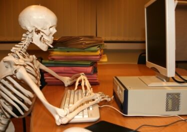 นักลงทุนเริ่มตั้งคำถามว่าราคา Bitcoin นั้นจะพุ่งไปแตะ 100,000 ดอลลาร์ได้หรือไม่