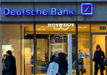 ธนาคารระดับโลก Deutsche Bank เผยนักลงทุนเริ่มซื้อ Bitcoin มากกว่าทองคำแล้ว