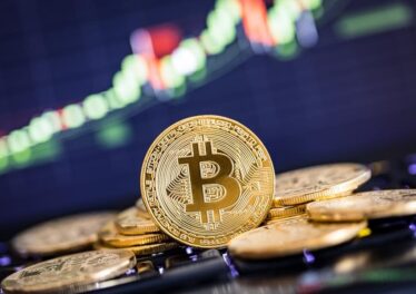 ทำไมมูลค่าตลาดของ Bitcoin ถึงพุ่งแตะจุดสูงสุดใหม่นำหน้าราคา ?