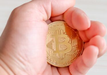 ใครยังถือ Bitcoin มาตั้งแต่ปี 2017 ยกมือขึ้น