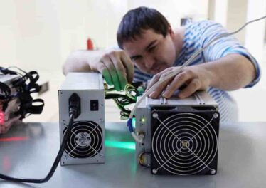 นักขุด Bitcoin สร้างรายได้สูงถึง 1.5 พันล้านบาทต่อวัน ในช่วงขาขึ้น