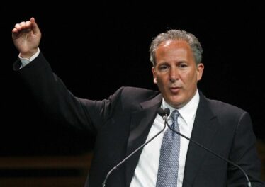 นักด่า Bitcoin ตัวยง Peter Schiff เชื่อ Grayscale จะเทขาย Bitcoin ครั้งใหญ่เพื่อนำเงินไปซื้อหุ้นบริษัทคืน