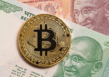 Bitcoin-rupee-notes