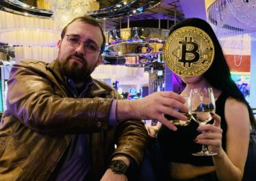 ผู้ก่อตั้ง Cardano กล่าวแสดงความยินดีกับ Bitcoin ชี้เป็นชัยชนะที่ยิ่งใหญ่ของวงการคริปโต