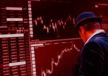 นักเทรด Futures ถูกล้างพอร์ตยับสูญเงินกว่า 2.1 หมื่นล้านบาท หลังตลาดคริปโตกลายเป็นสีเลือด