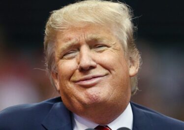 ทรัมป์กล่าวชมแพลตฟอร์ม NFT ของภรรยาว่า “ดีงาม” แต่ประณาม Crypto ว่าเป็น “สิ่งที่อันตราย”