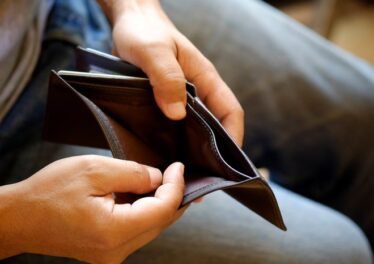 นักเทรดชาวไทยโอดขอความช่วยเหลือ กู้เงินลงทุน Crypto 2 แสนบาท เริ่มไปต่อไม่ไหว