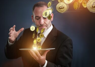 จับตาดู 3 การช้อนซื้อของผู้มีอิทธิพลในโลก Crypto ให้ดีเมื่อราคา Bitcoin นั้นลดลงมาอย่างมาก