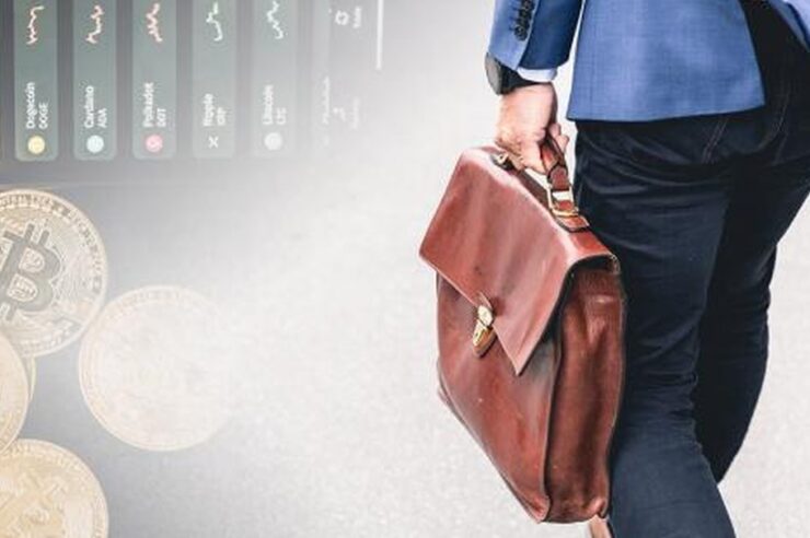 ข้อมูลเผยนักเทรดแห่ถอน Bitcoin ออกจากเว็บเทรดมูลค่ากว่า 9.8 หมื่นล้านบาท หลังราคา BTC พุ่งแตะ $39,000