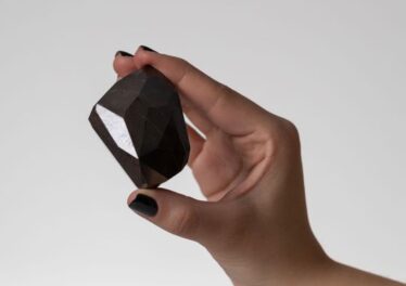 ดูไบเตรียมเปิดประมูล 'The Enigma' เพชรสีดำสุดหายากขนาด 555.55 กะรัต พร้อมเปิดให้ชำระเงินด้วย Crypto