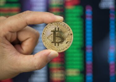 ข้อมูลเผยนักลงทุน Bitcoin กำลังลดความเสี่ยง ก่อนการปรับขึ้นอัตราดอกเบี้ยของ Fed ในเดือนมีนาคม