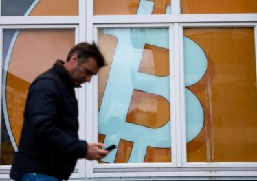 ข้อมูลใหม่เผย วอลุ่มซื้อขาย Crypto บนเว็บเทรดรัสเซียยังคงลดลงกว่า 50% แม้ประเทศจะถูกคว่ำบาตร