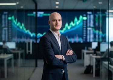 Coinbase ครอบครองสินทรัพย์ ETF ของสหรัฐฯ กว่า 80% เงินไหลเข้าทะลุ $31 พันล้าน