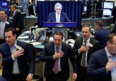 นักเทรดใจสลาย! ธนาคารยักษ์ใหญ่ HSBC ฟันธง เฟดจะคงอัตราดอกเบี้ยไปอีก 2 ปี 