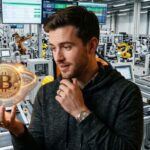 เปิดเหตุผลทำไมปรากฏการณ์ ‘AI แย่งงาน’ อาจเป็นปัจจัยกระตุ้นดันราคา Bitcoin พุ่งทะยาน