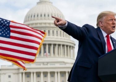 ทรัมป์กดดันหนัก! จี้ประธาน Fed ลดดอกเบี้ยเดี๋ยวนี้ ชี้เด็กประถมยังรู้ว่าควรทำ