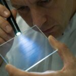 Microsoft เปิดตัว ‘แผ่นกระจก’ จุข้อมูล 5TB นานหมื่นปี สิ่งนี้จะพลิกโฉมเทคโนโลยี Blockchain อย่างไร?