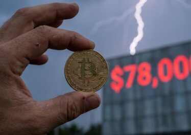 เบรกหัวทิ่ม! เทรดเดอร์ระดับโปรประเมินโอกาส Bitcoin (BTC) พุ่งแตะ $78,000 ในปี 2026 เหลือแค่ 17%
