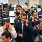 นักลงทุนแห่ซื้อประกันขาลง S&P 500 สูงสุดในรอบ 3 ปี สัญญาณกลัวตลาดร่วงเพิ่มขึ้น