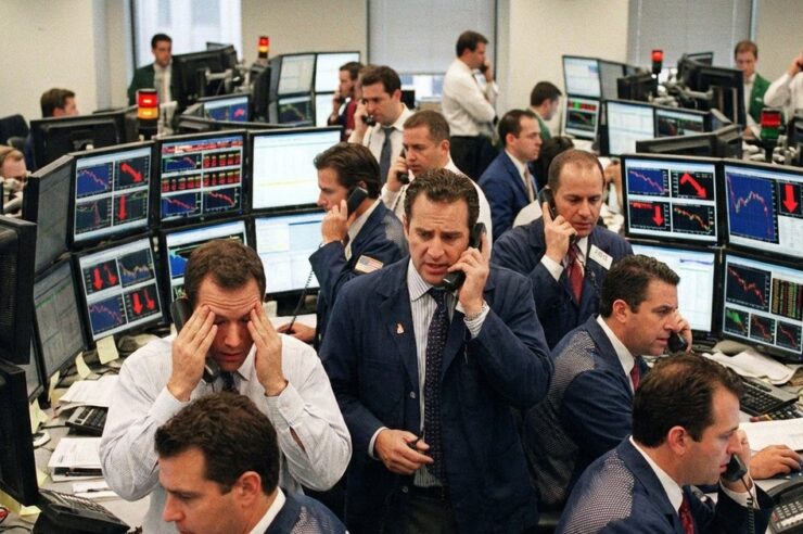 นักลงทุนแห่ซื้อประกันขาลง S&P 500 สูงสุดในรอบ 3 ปี สัญญาณกลัวตลาดร่วงเพิ่มขึ้น