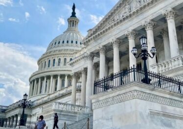 CLARITY Act อาจกระทบโทเคน DeFi หลังร่างล่าสุดห้ามผลตอบแทนจาก Stablecoin