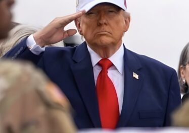 บางเหรียญดิ่งเกือบ 100% ตั้งแต่ทรัมป์เข้าทำเนียบ ตลาดคริปโตพังแค่ไหนมาดูกัน