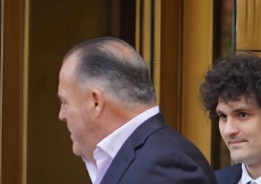 SBF ขอ Trump อภัยโทษจากในคุก พ่อแม่ขึ้น CNN เรียกลูกว่า 'เหยื่อ' คนไทยที่เสียเงินบน FTX ควรโกรธ