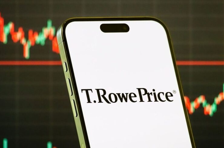 T. Rowe Price เตรียมยัด Dogecoin และ Shiba Inu ใน ETF คริปโตบริหารเชิงรุก