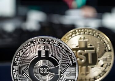 USDC แซง USDT ครั้งแรกในรอบ 6 ปี กวาดส่วนแบ่งซื้อขายไปกว่า 60%