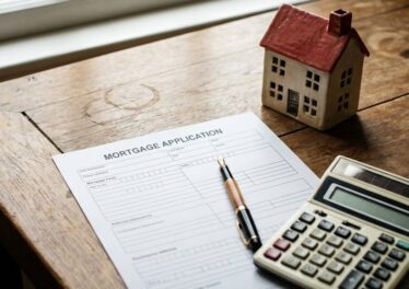 ดอกเบี้ยบ้านสหรัฐฯ จ่อทะลุ 7% นักวิเคราะห์เตือนตลาดพันธบัตรเริ่มคุมไม่อยู่แล้ว