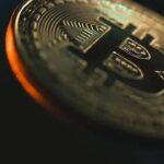 Glassnode ชี้ตลาดขาดแรงซื้อ Bitcoin ติดในกรอบไซด์เวย์