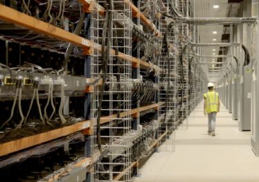 MARA เหมืองขุด Bitcoin อันดับ 1 ของโลก สั่งปลดพนักงานฟ้าผ่า 15%