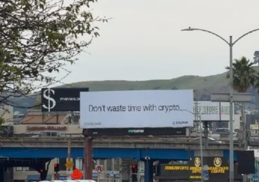 Solana บอกให้เลิกเสียเวลากับคริปโต ผ่านป้ายโฆษณา