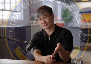 อ.เจียง ผู้ทำนายสงครามอิหร่านชี้ Bitcoin เป็นผลงานลับของ CIA