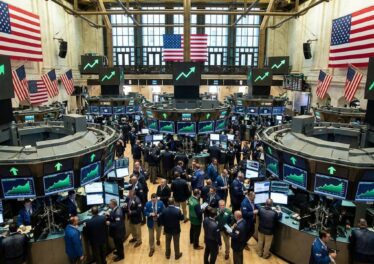 S&P 500 ทำนิวไฮทะลุ 7,000 จุด หนุน Bitcoin ขึ้น 2.84%