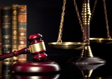 ศาลกลางสหรัฐฯ สั่งระงับ Arizona ฟ้องอาญา Kalshi หลัง CFTC และ DOJ เข้าแทรกแซง