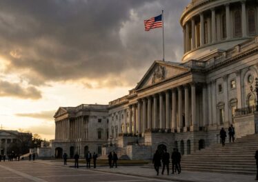 ADP สหรัฐเดือน เม.ย. จ้างงานเพิ่ม 62K สูงกว่าคาด ลดโอกาส Fed หั่นดอกเบี้ย