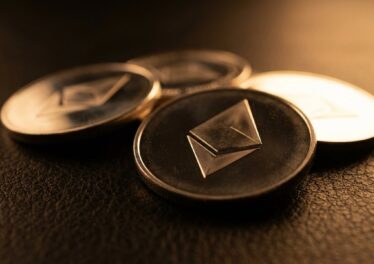 WETH กระเป๋าใหม่พุ่ง 16 เท่าจากค่าเฉลี่ย กิจกรรมบนเครือข่ายสูงสุดในรอบปี