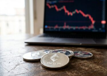 เจ้ามือเปิด Short ETH มูลค่า $33 ล้าน ใช้ Leverage 10 เท่า ท่ามกลางแรงขายต่อเนื่อง