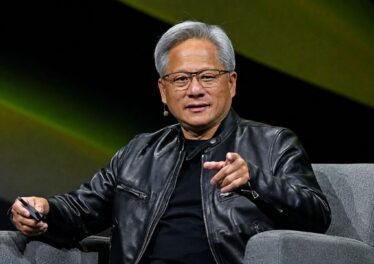 Jensen Huang CEO ของ Nvidia กำลังบอกคุณว่าควรลงทุนที่ไหนในปี 2026
