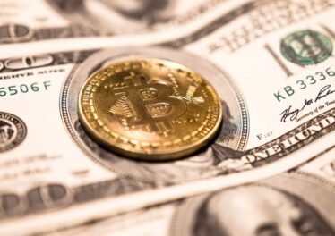 Bitcoin แกร่งยืนเหนือ $81,000 เมินสงครามอิหร่านน้ำมันพุ่ง