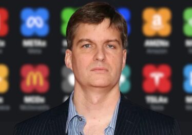 Michael Burry ส่งคำเตือน หุ้นแปลงโทเคนคริปโตอาจฉุดโลกดิ่งสู่ยุคมืด